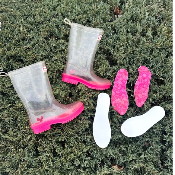 American Girl Other - American Girl Wellie Wishers Peekaboo Clear Rubber Rain Boots Size 12/13